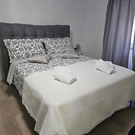 Apartment Centre