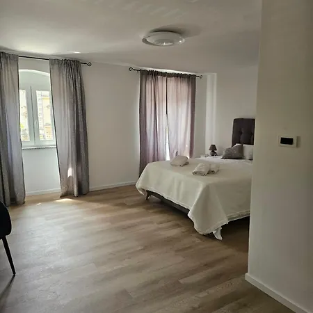 Apartment Centre