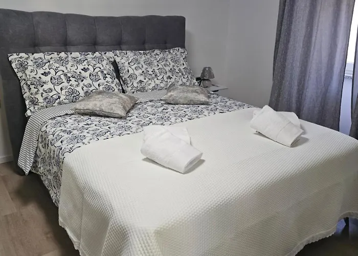Apartment Centre